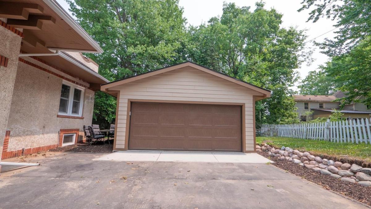 Spanish Charm 4Bed/3Bath Waupaca Bagian luar foto